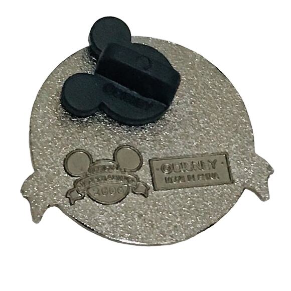 Disney Pin Trading Cast Member Traditions Pin 2006 - Picture 2 of 2